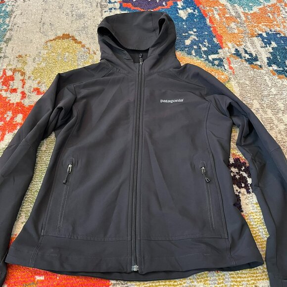 Patagonia W's Simple Guide Softshell Hooded Jacket, Black, Small - Picture 3 of 15